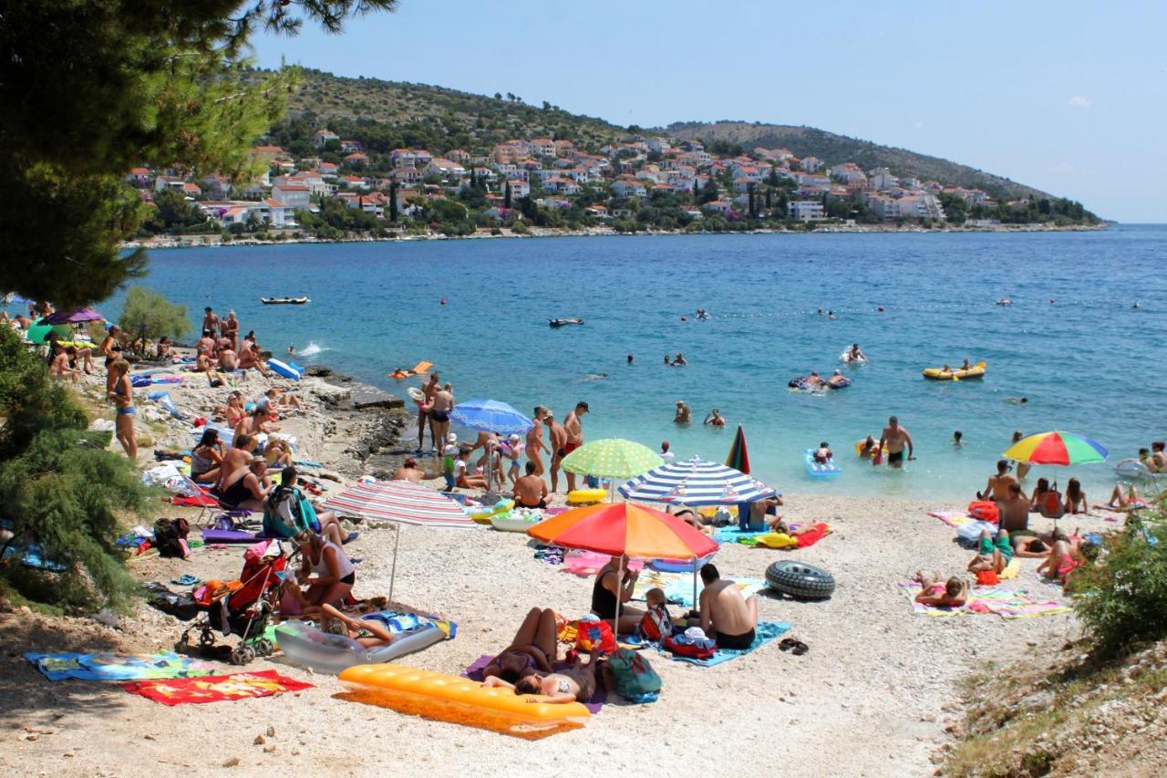 Apartments By The Sea Mavarstica, Ciovo - 2043 Trogir Exteriör bild